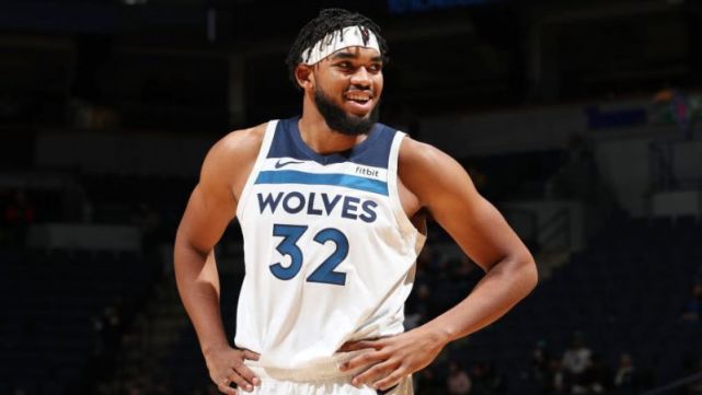 英超中场的 英超中场的